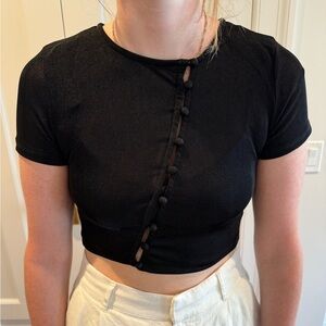 Black cropped shirt